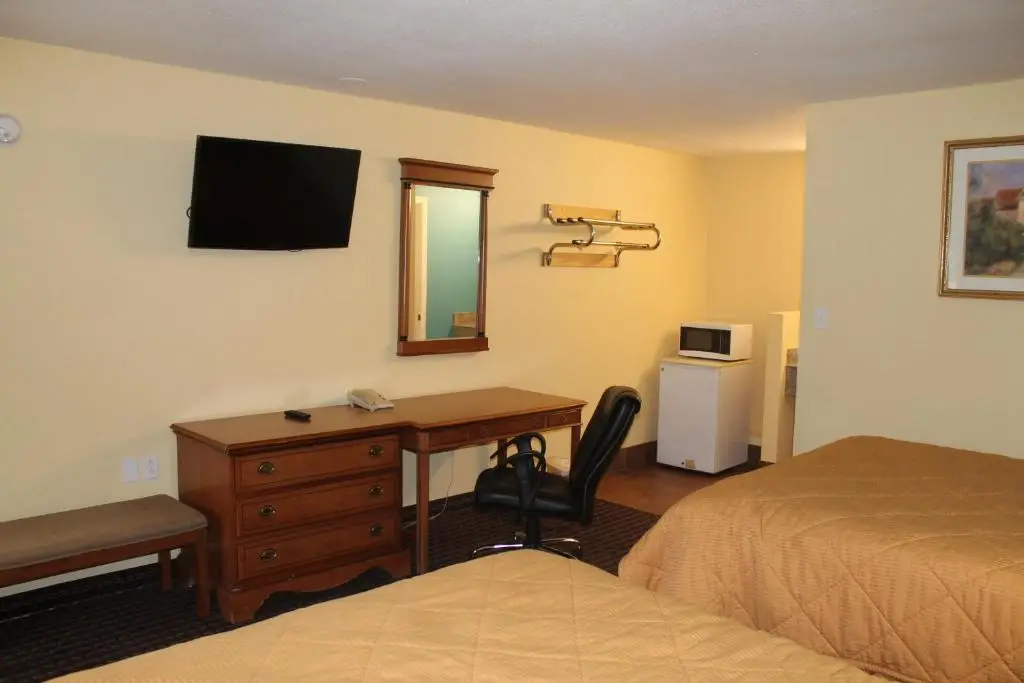 Economy Inn Express 5